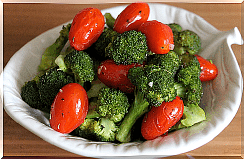 tomato broccoli