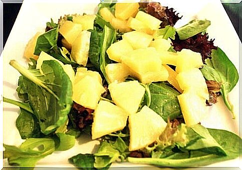 salad-spinach-pineapple