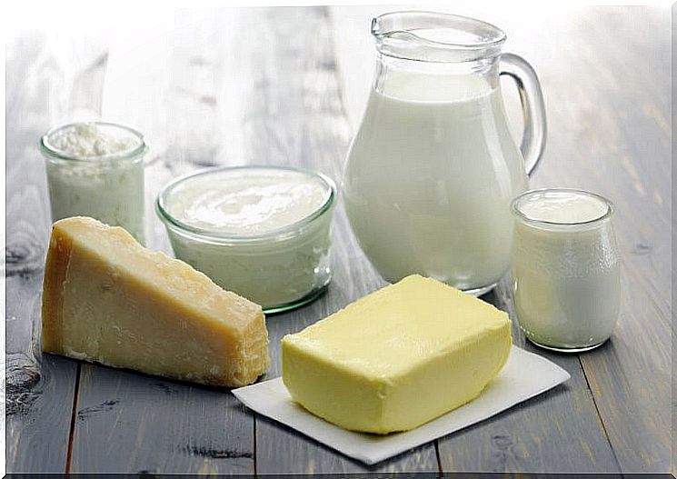 unhealthy food combinations: milk and dairy products