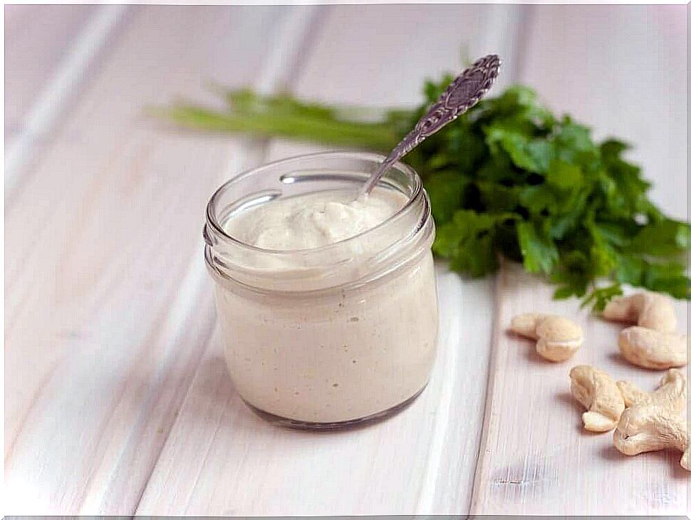 Homemade vegan mayonnaise