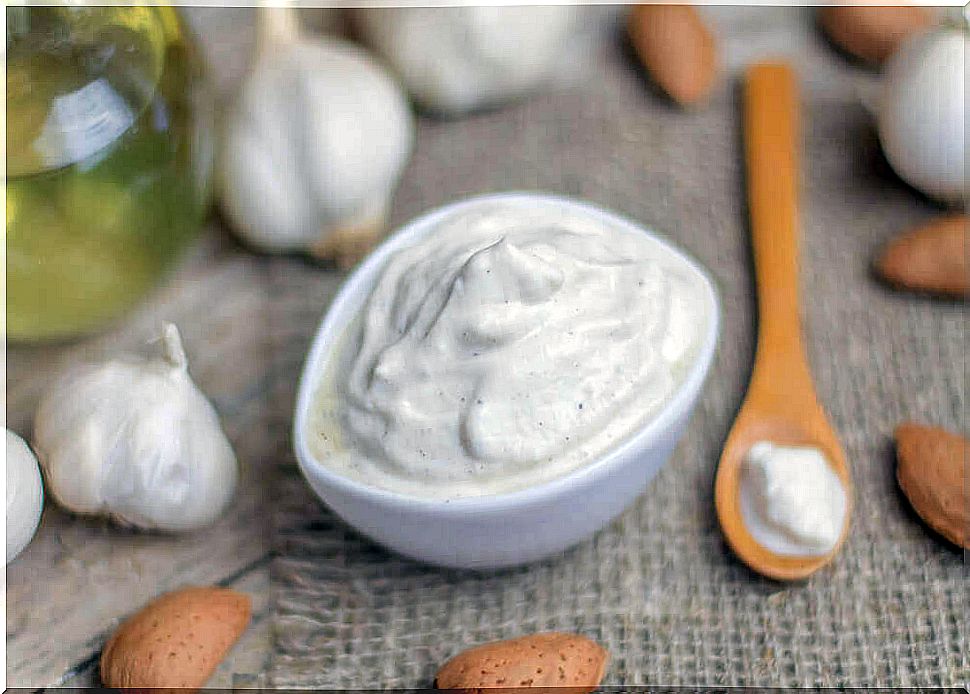 Homemade vegan mayonnaise without animal products