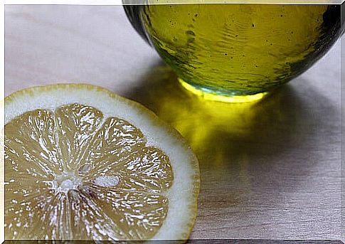 olive-oil-with-lemon