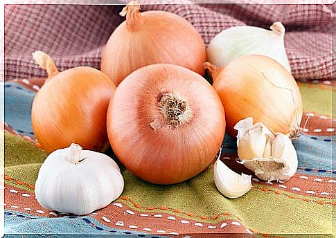 onion-and-garlic