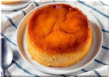 Low-calorie Neapolitan flan recipe