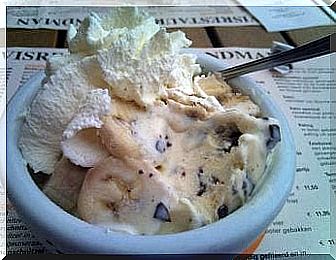 Homemade ice cream with oreo