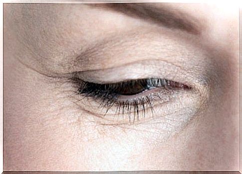 What could prevent against wrinkles under the eyes