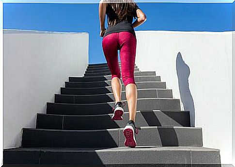 Climbing stairs against cellulite